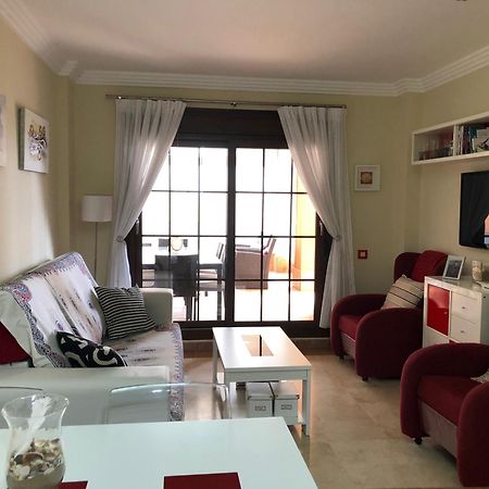 Apartamento Urbanizacion De Lujo En Primera Linea De Playa Isla Canela Exterior photo