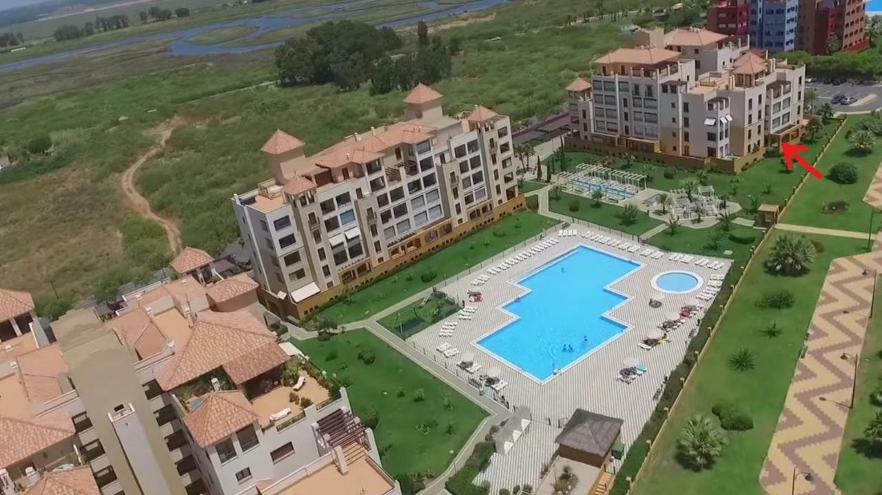 Apartamento Urbanizacion De Lujo En Primera Linea De Playa Isla Canela Exterior photo